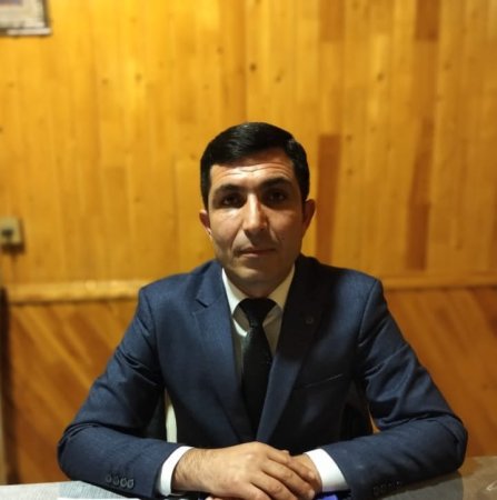 Laçın rayon R.Əliyev adına Qarıkaha kənd tam ümumtəhsil orta məktəbin direktoru Elmurad Şahməmmədov