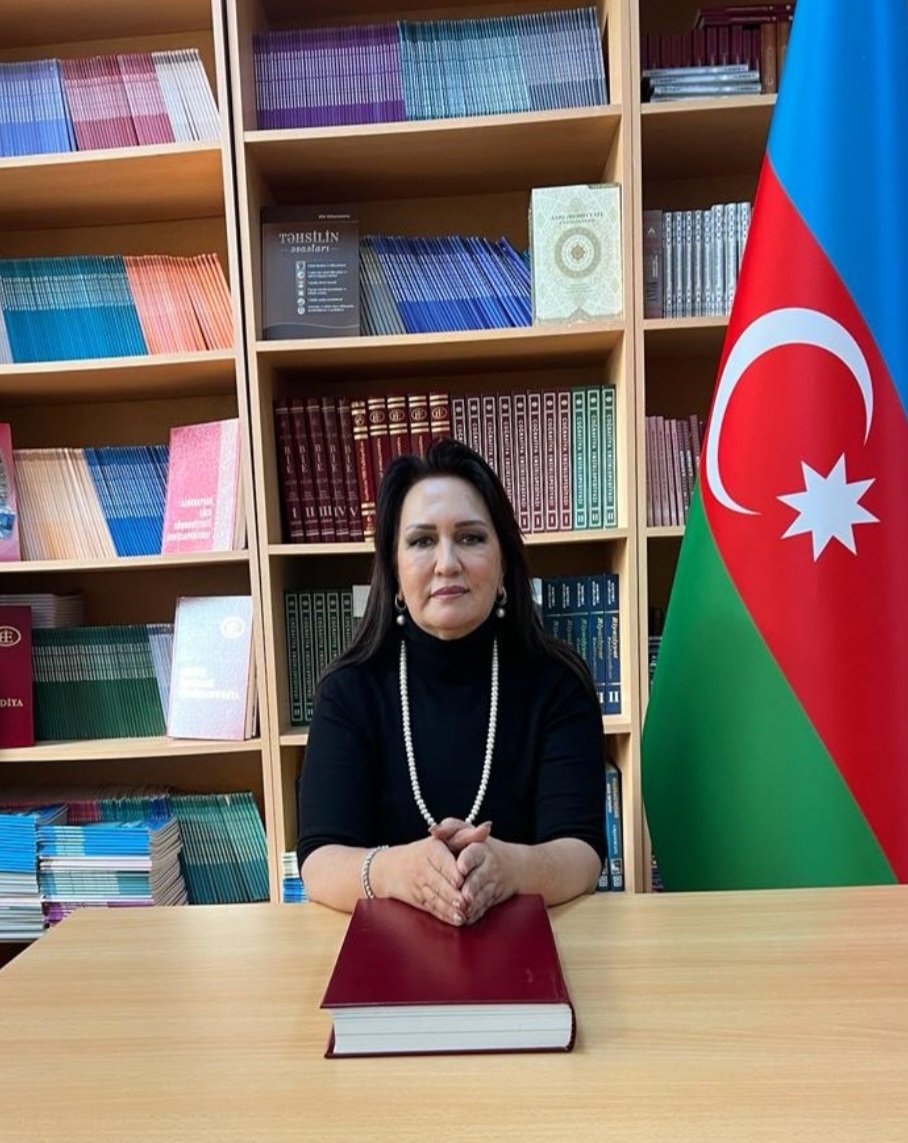Sevda Abdulayeva – Bakı  Şəhər M.Rüstəmov  adına 32 nömrəli tam orta məktəbin fədakar və nümunəvi direktoru!