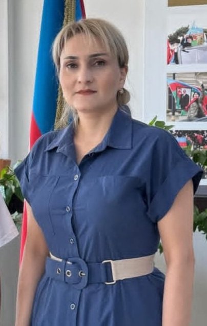 Nuranə Vəliyeva  – Ceyranbatan qəsəbə 1 nömrəli tam orta ümumtehsil məktəbinin direktoru  inkişafına xidmət edən dərin bilikli və nüfuzlu təhsil rəhbəri