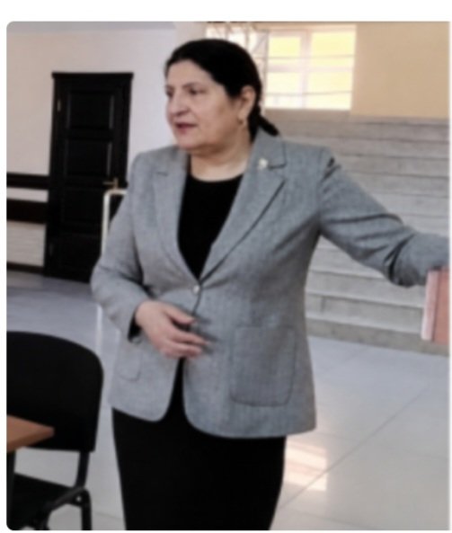 Nümunəvi Rəhbəri və Fədakar Pedaqoq: Zəminə Nuriyeva