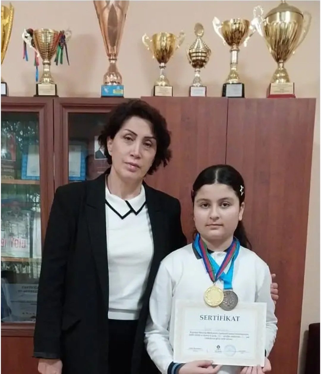 Təhsilin İnkişafında Nümunəvi Rəhbər – Gülbəniz Babayeva və Xaçmaz şəhər M. Babayev adına 1 nömrəli məktəbin uğur yolu