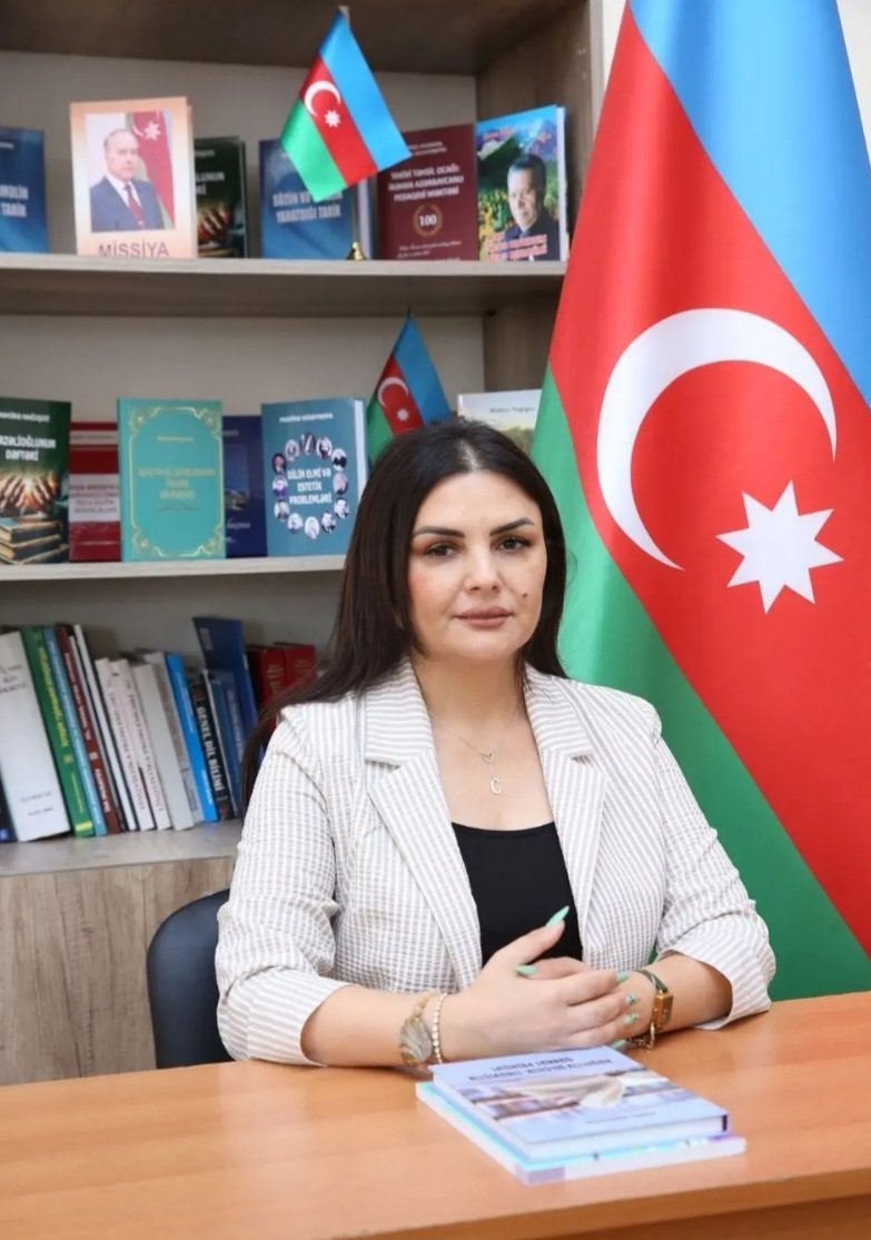 Təhsilin və Gələcəyin Memarı – Filologiya üzrə fəlsəfə doktoru, Abşeron rayon Ceyranbatan qəsəbəsi 1 nömrəli körpələr evi–uşaq bağçasının müdiri Ceyhunə Hüseynova
