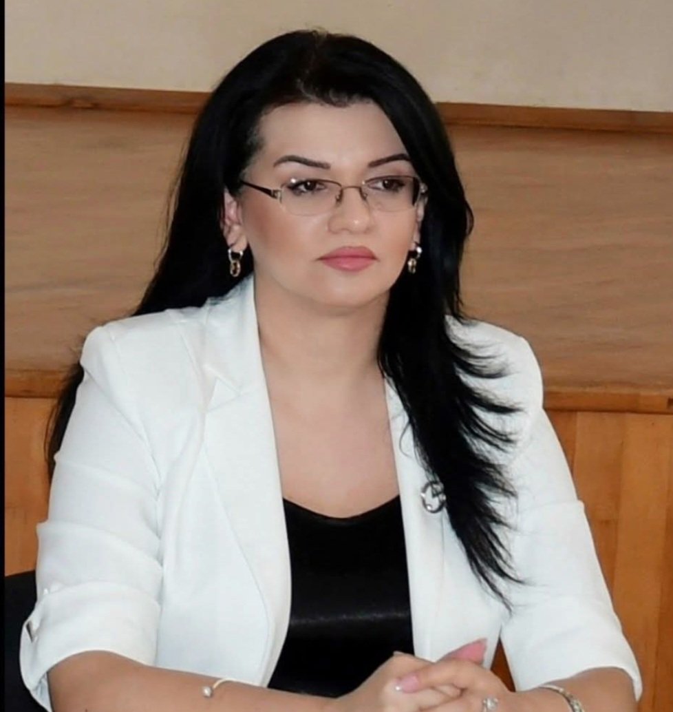Gəncə təhsilinin inkişafına dəyər qatan rəhbər – Günel Hacıyeva