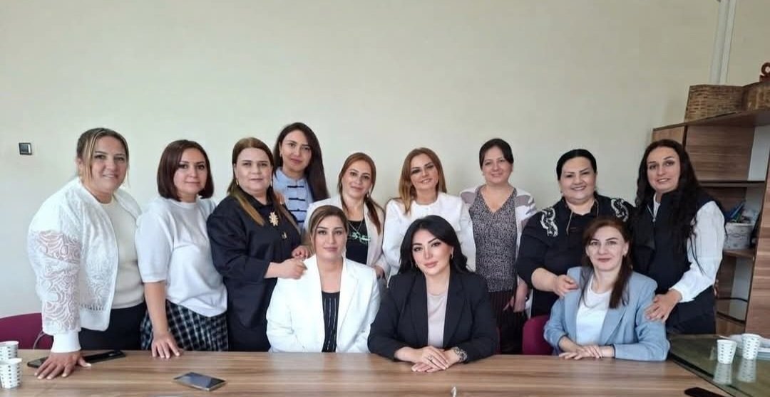 Biliyin işığında yetişən nəsil, uğurun zirvəsinə aparan məktəb — Aynur Rəsulova və Mingəçevirin təhsil ənənələri
